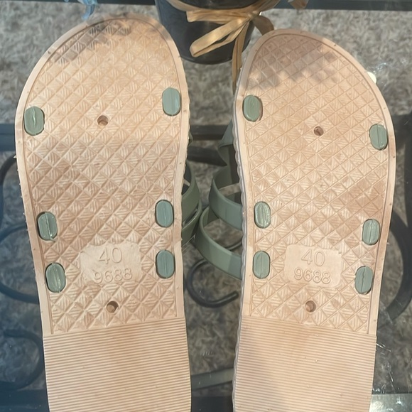 Chloe Sandals - Picture 3 of 5